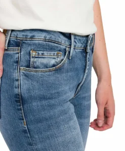 Cross Alan Skinny Jeans in mittelblau und hohem Bund