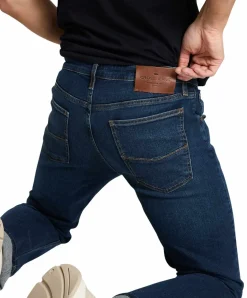 Cross Damien Jeans in Dunkelblau mit Slim Fit