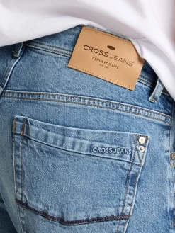 Cross Jeans Antonio in Mittelblau mit Relaxed Fit