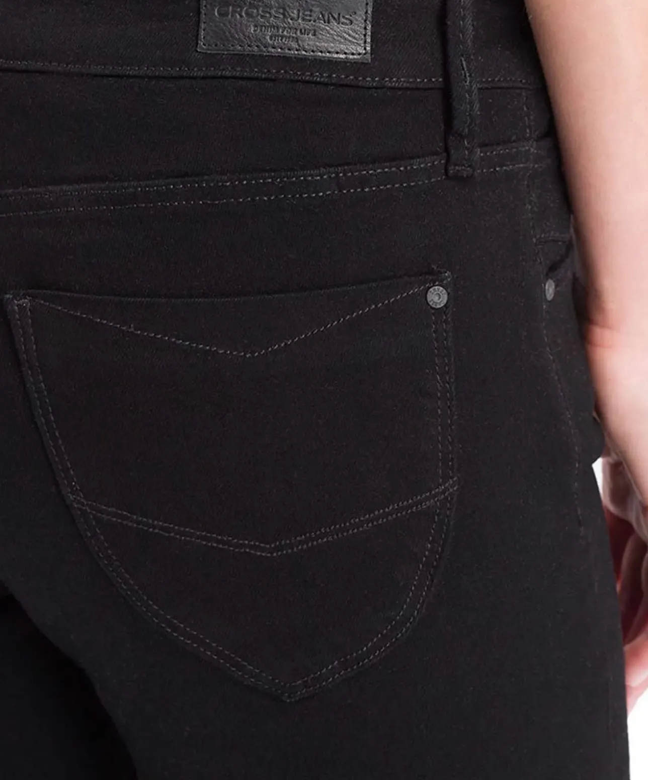 Cross Jeans Damen Rose in reinem Schwarz
