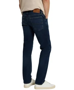 CROSS Jeans Damien in dunkler Waschung mit Slim Fit