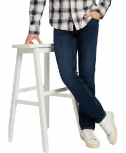 CROSS Jeans Damien in dunkler Waschung mit Slim Fit