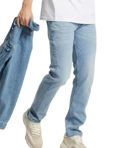 Cross Jeans Damien mit Slim Fit in bleached Waschung