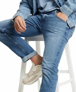 Cross Jeans Damien mit Slim Fit in hellblauer Waschung