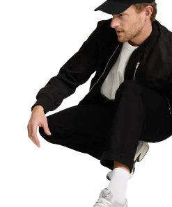 Cross Jeans Dylan in Schwarz mit Regular Fit