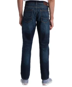 Cross Jeans Dylan mit Regular Fit in dunkler Waschung