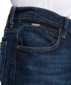 Cross Jeans Dylan mit Regular Fit in dunkler Waschung