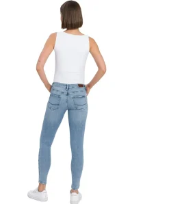 Cross Jeans Giselle in Hellblauer Waschung mit Ankle-Länge