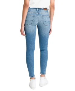 Cross Jeans Giselle mit 7/8-Länge in Hellblau