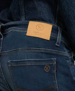 CROSS Jeans Jimi aus Jog-Denim in Dunkelblau
