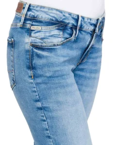 Cross Jeans Rose mit Regular Fit in hellblauer Verwaschung