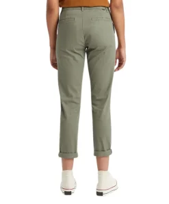 Dockers Chinohose mit Slim Fit in grüner Camo Färbung