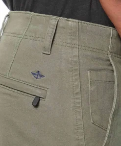Dockers Herren Chino Alpha Smart 360 Flex in Olive
