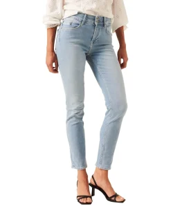 Garcia Jeans Curved Caro 285 in hellblau mit Slim Fit