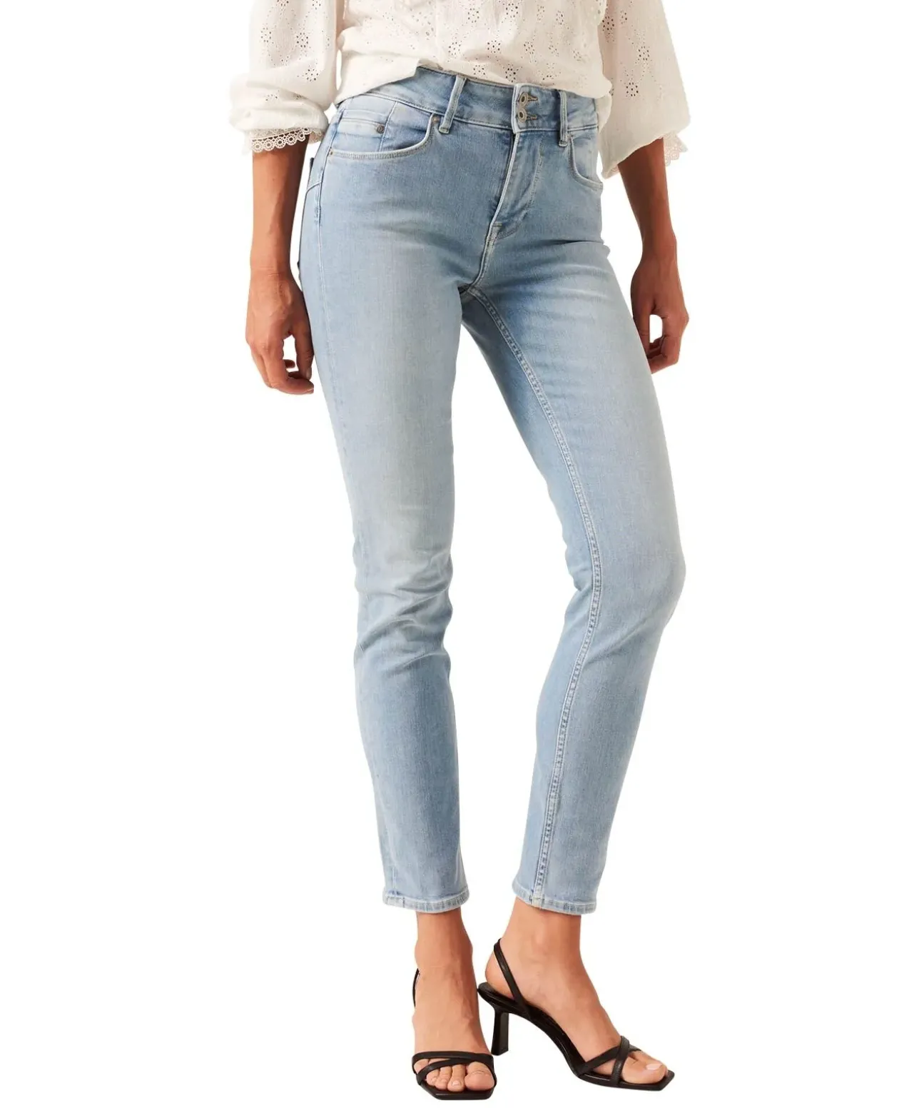 Garcia Jeans Curved Caro 285 in hellblau mit Slim Fit
