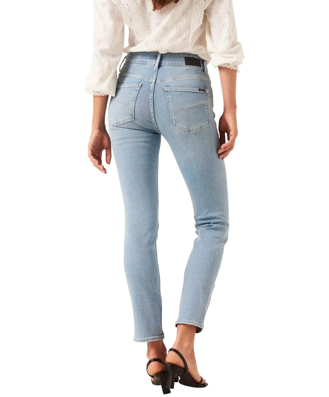 Garcia Jeans Curved Caro 285 in hellblau mit Slim Fit