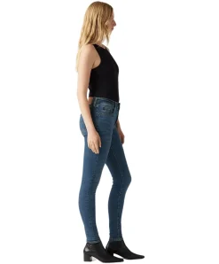 Levi's 721 High Rise Skinny Jeans in Blue Wave Dark