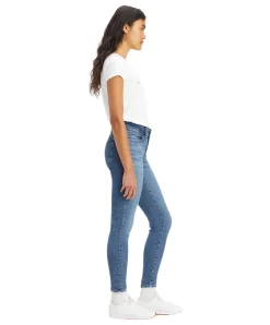 Levi's 711 Jeans Skinny in mittelblauer Waschung