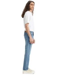 Levi’s 502 Jeans Tapered Fit in mittelblauer Waschung