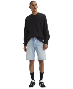 Levis 501 Shorts aus Stretch-Denim in Hellblau