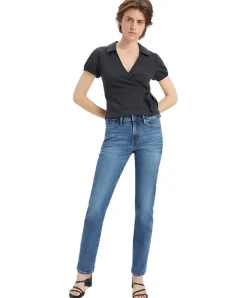Levi's 712 Slim Jeans in blauer Blue Wave-Waschung