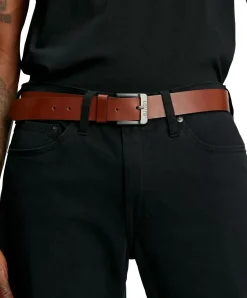 Levis Herren Ledergürtel Free Metal mit eckiger Dornschließe