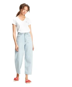 Levis T-Shirt Perfect Tee in weiß mit V-Ausschnitt
