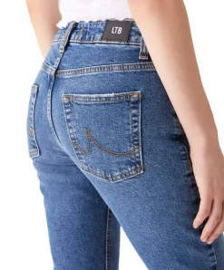 LTB Jeans Aspen Y in hellblauer Sunila Waschung