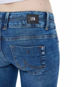 LTB Julita X - Hautenge Jeans in mittelblauer Used Look