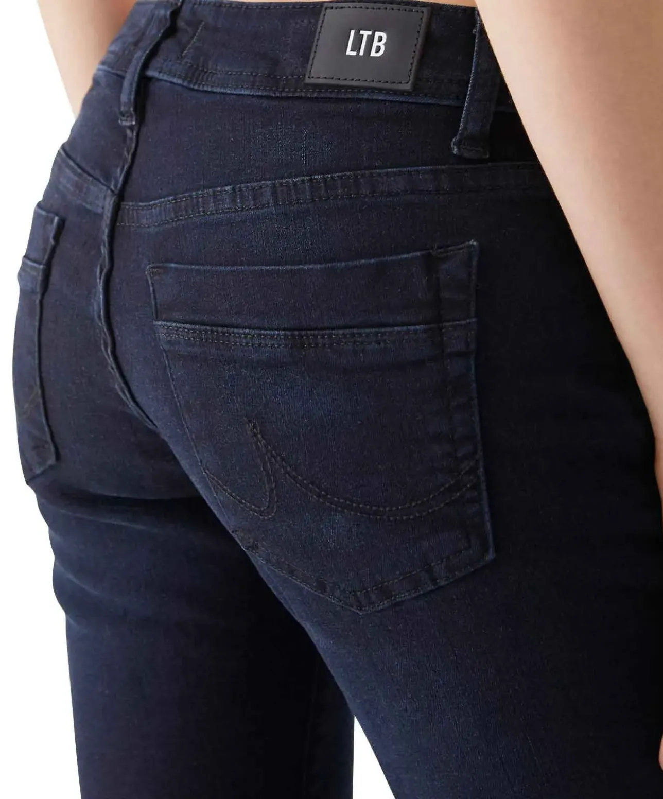 LTB Valerie - Bootcut Jeans aus dunkelblauem Denim