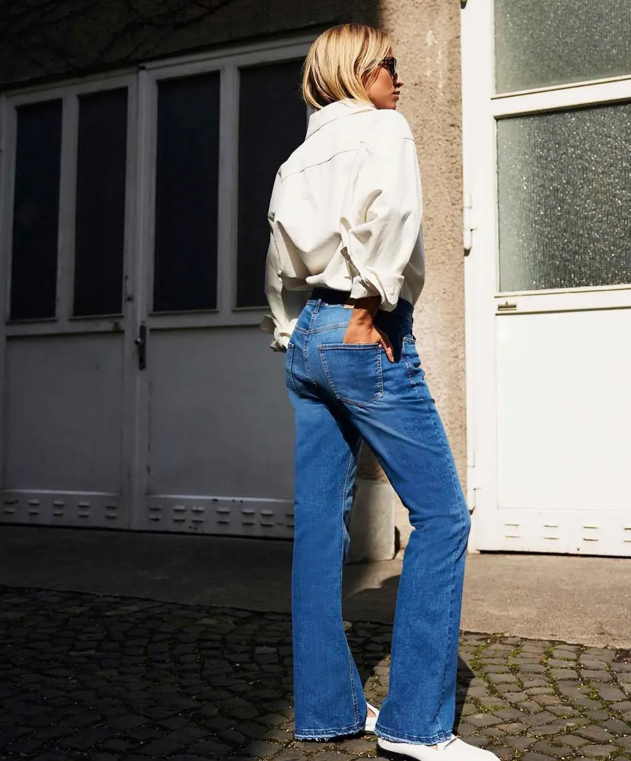 MAC Boot Fringe Jeans in blauer Vintage-Waschung