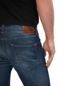 Mustang Oregon Taperd Jeans in Dark Rinse Used