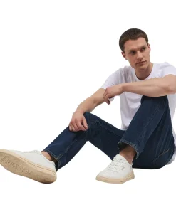 Mustang Tramper Straight Jeans in dunkler Waschung