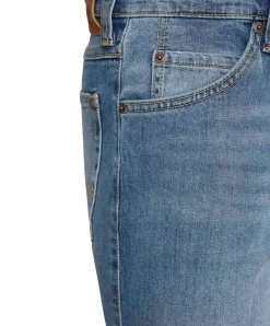 Mustang Tramper Straight Fit Jeans in mittelblauen Used Look