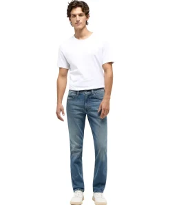 Mustang Tramper Straight Fit Jeans in mittelblauen Used Look