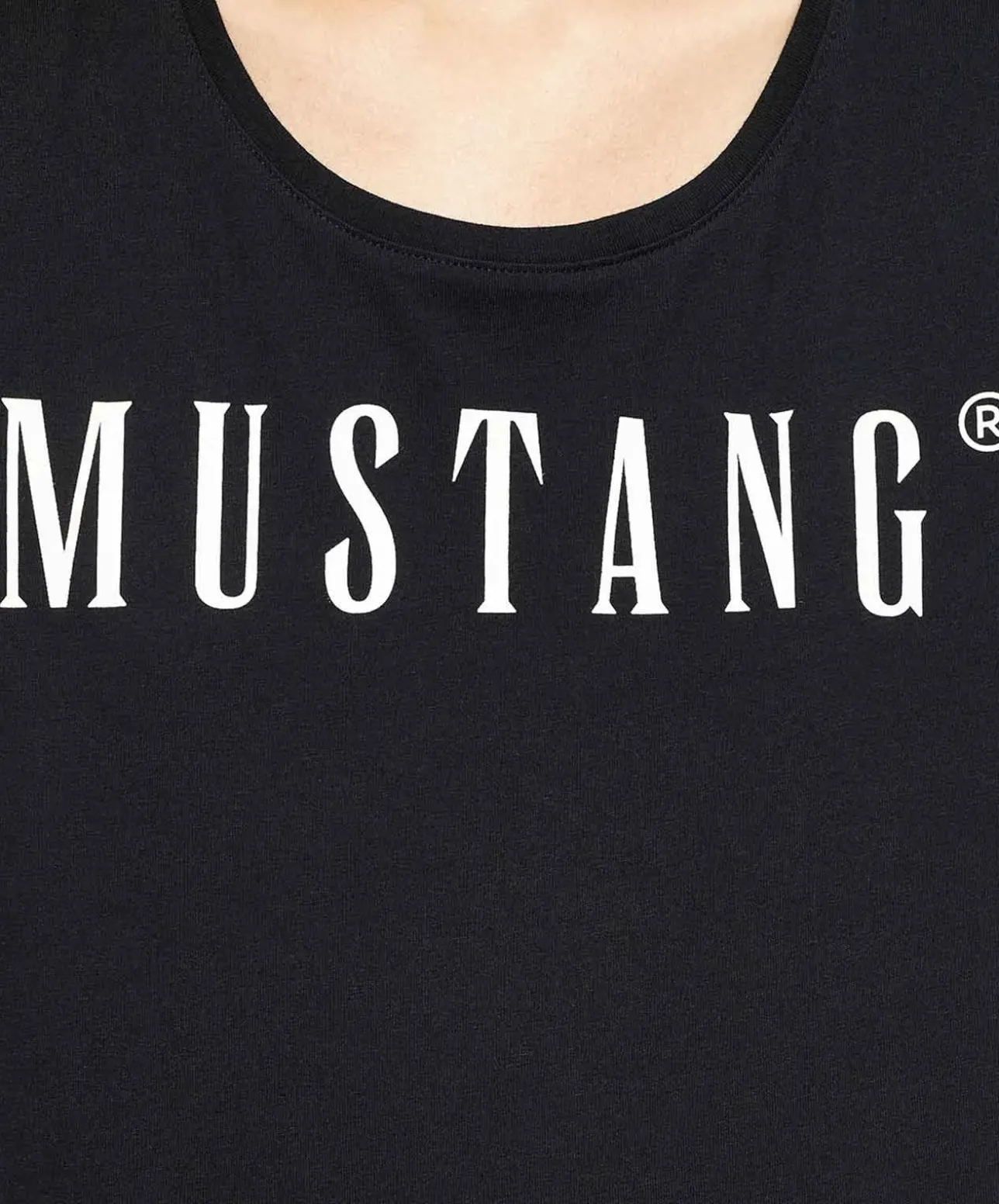 Mustang T-Shirt mit Printlogo Alma in Schwarz