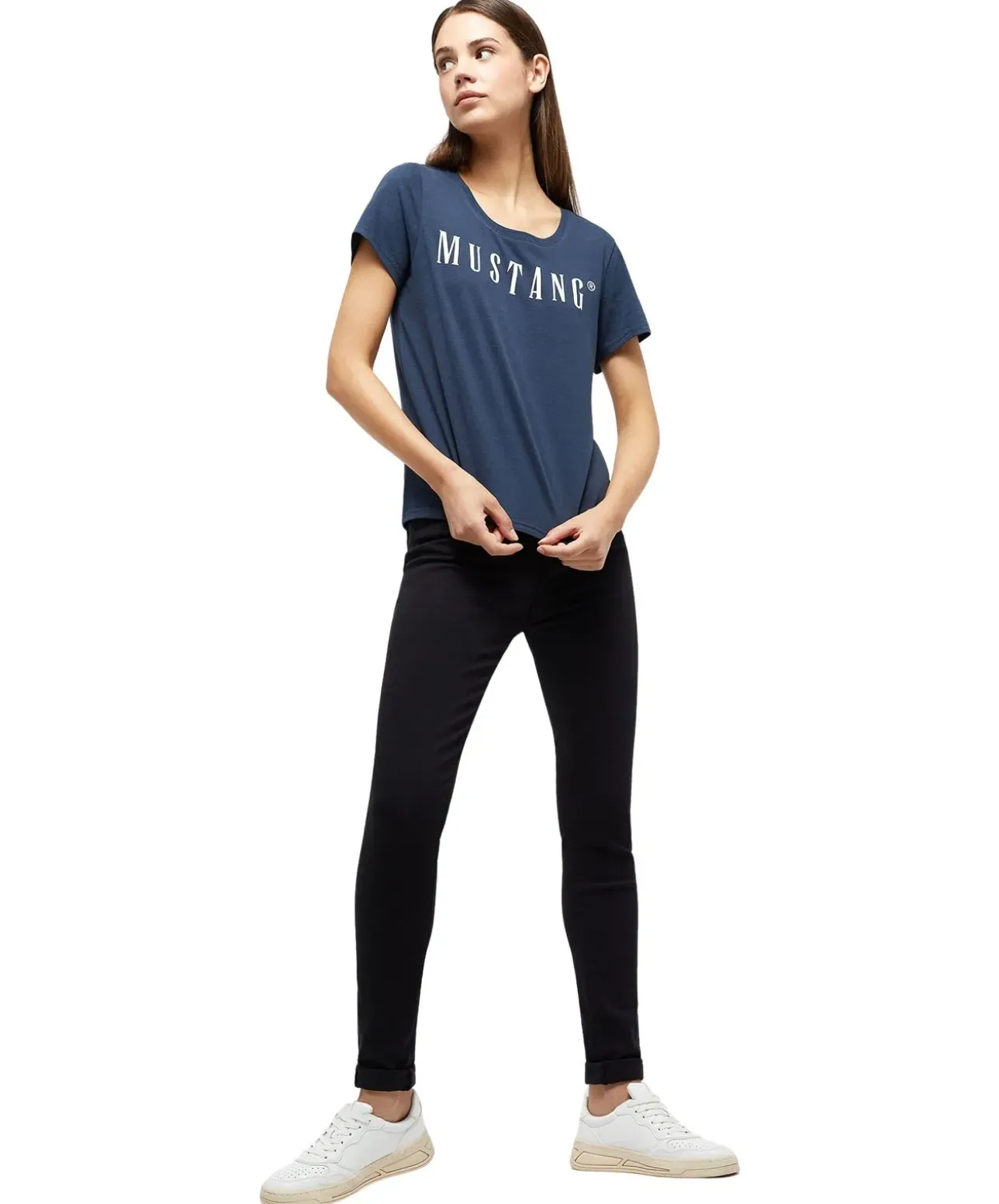 Mustang T-Shirt mit Printlogo Alma in Dunkelblau