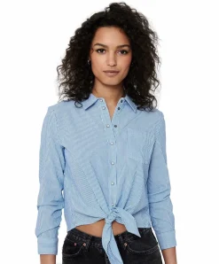 ONLY Lecey Bluse mit Hemdkragen in Hellblau und Brusttasche