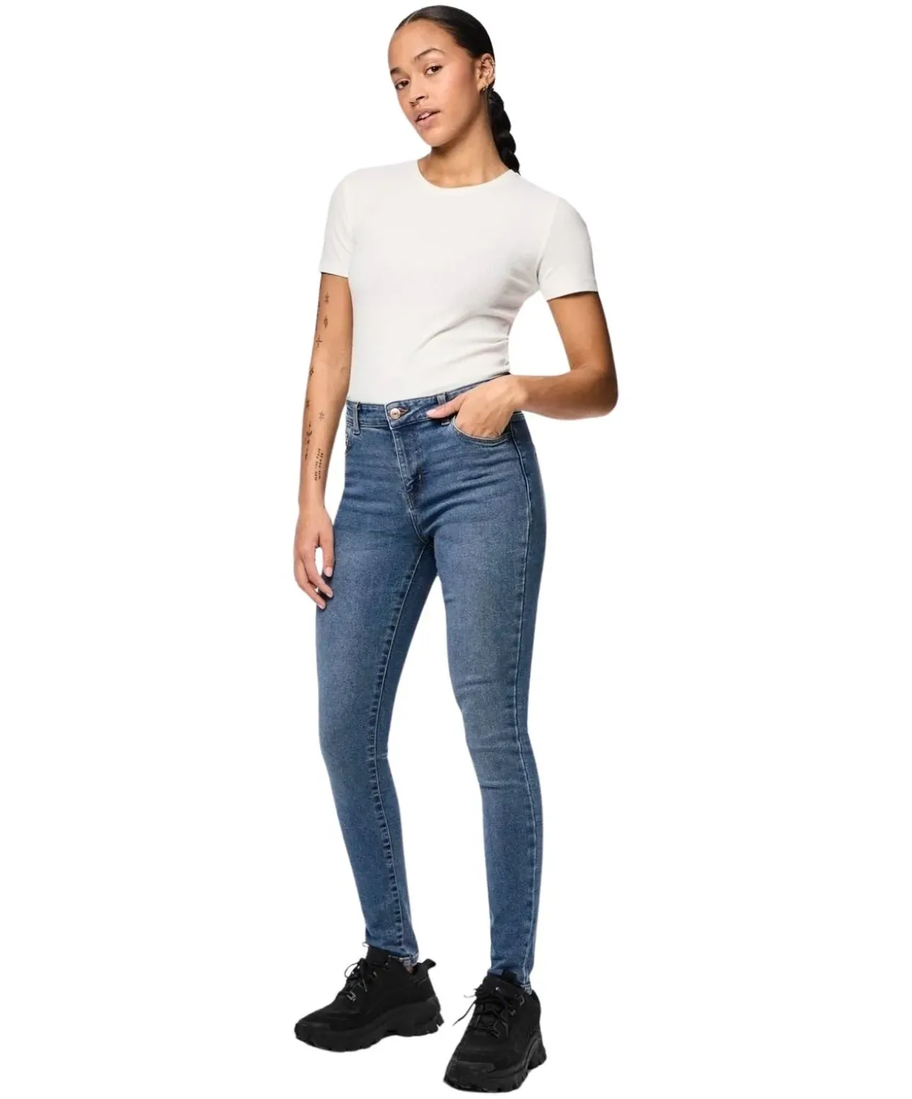 Pieces Dana Jeans Skinny Fit in Mittelblau
