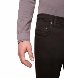 Pioneer Megaflex Rando Jeans in Schwarz mit normalem Schnitt