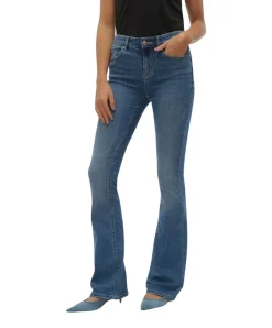 Vero Moda Flash Jeans Flared in Mittelblau