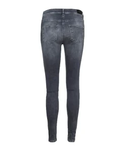 Vero Moda Jeans Slim Fit Lux in mittelgrauer Waschung