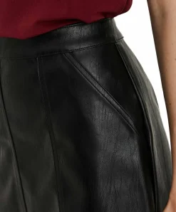 Vero Moda Minirock Sylvia aus schwarzem Kunstleder