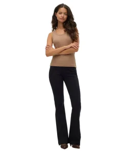 Vero Moda Slim Fit Hose Kamma in Schwarz mit ausgestelltem Bein