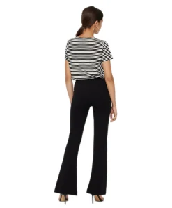 Vero Moda Slim Fit Hose Kamma in Schwarz mit ausgestelltem Bein