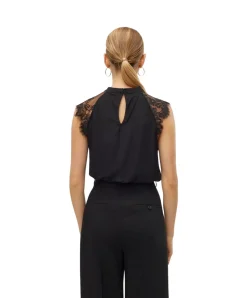 Vero Moda Spitzenbluse Milla mit Flügelärmeln in Schwarz