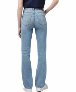 Wrangler Bootcut Jeans mit High Waist in Hellblau