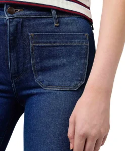 Wrangler Flare Jeans mit High Waist in Dunkelblau