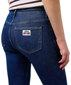 Wrangler Flare Jeans mit High Waist in Dunkelblau