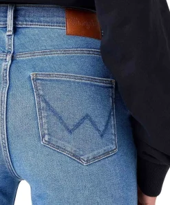 Wrangler High Rise Skinny Jeans in hellem River